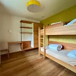 Felsenegg - Moderne Im Luftkurort Mit Traumhaftem Garten Naehe Meran Fuer Paare Und Familien Vollan