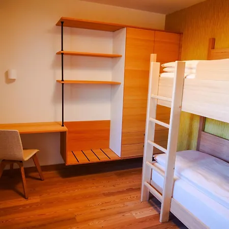 Апартаменты Felsenegg *