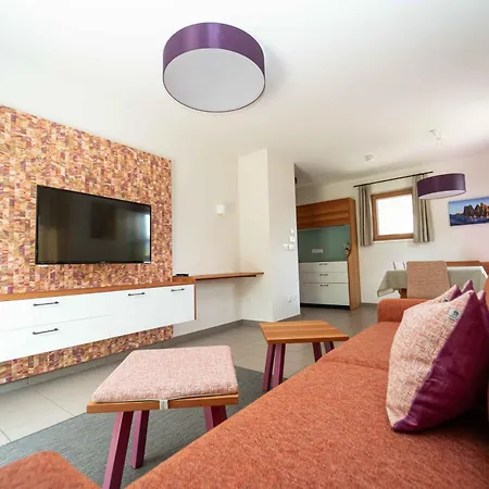 Felsenegg Воллан